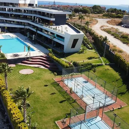 Daire Luks Komplek Nautilus Unique'de Dublex Çeşme